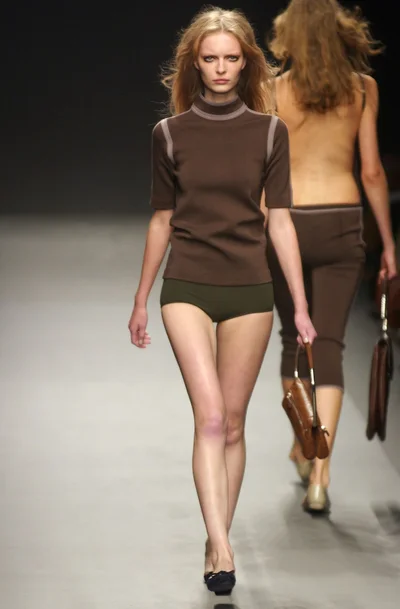 Look 18